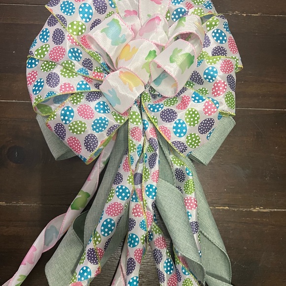 Spring Easter Bow - Picture 4 of 5